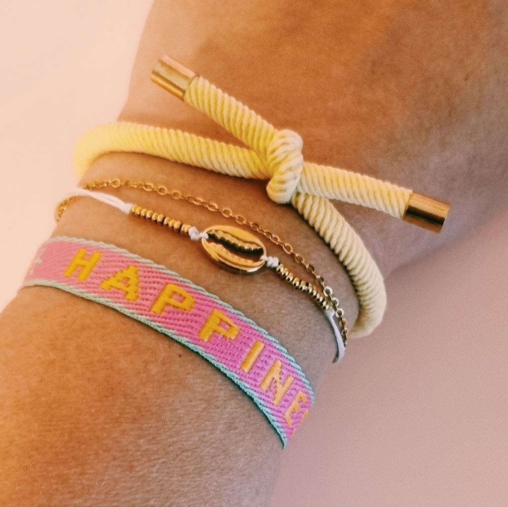 armband-roze-happiness-geluksarmband-ibiza-boho-style-fashion-sieraden-webshop