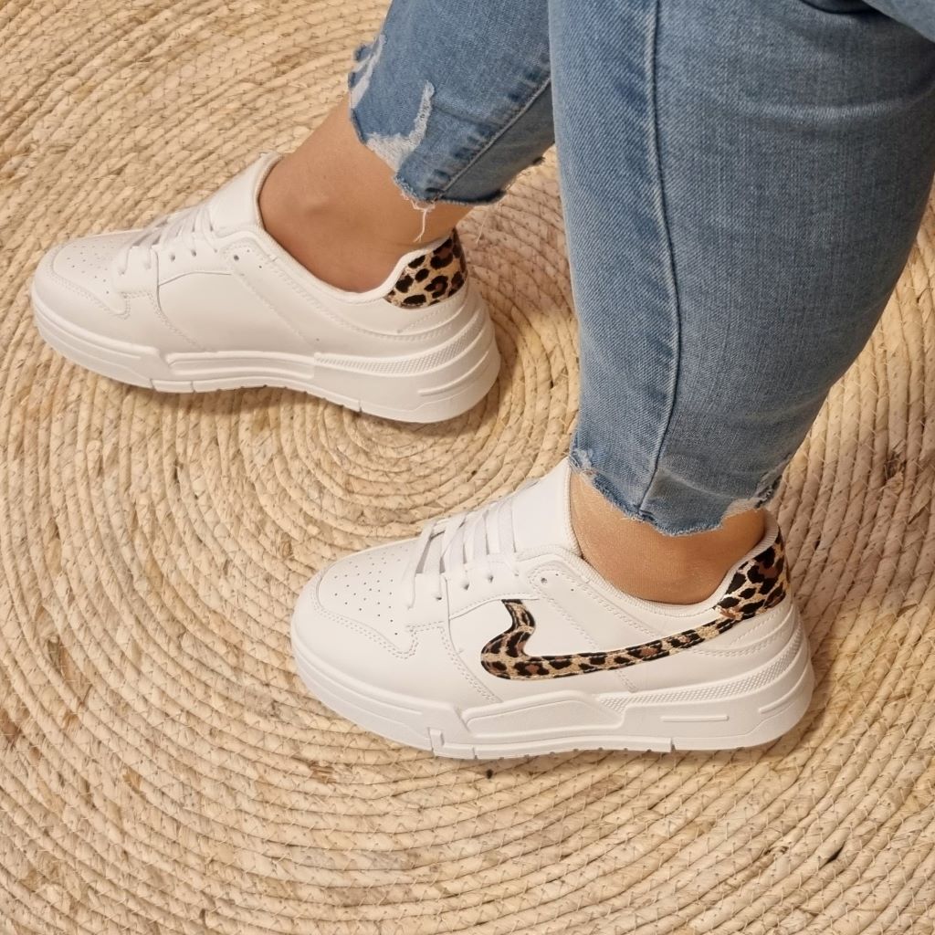 witte-sneakers-leopard-dames-lage-gympen-fashion-musthaves-thefashionlabel-webshop
