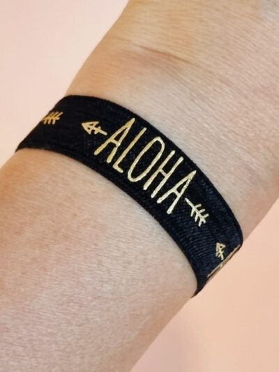 armband-zwart-elastisch-aloha-ibiza-boho-style-fashion-sieraden-webshop